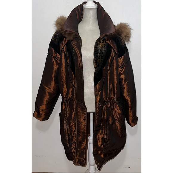 Vintage Metallic Bronze Coat w/ Raccoon Fur Hood - Picture 4 of 15